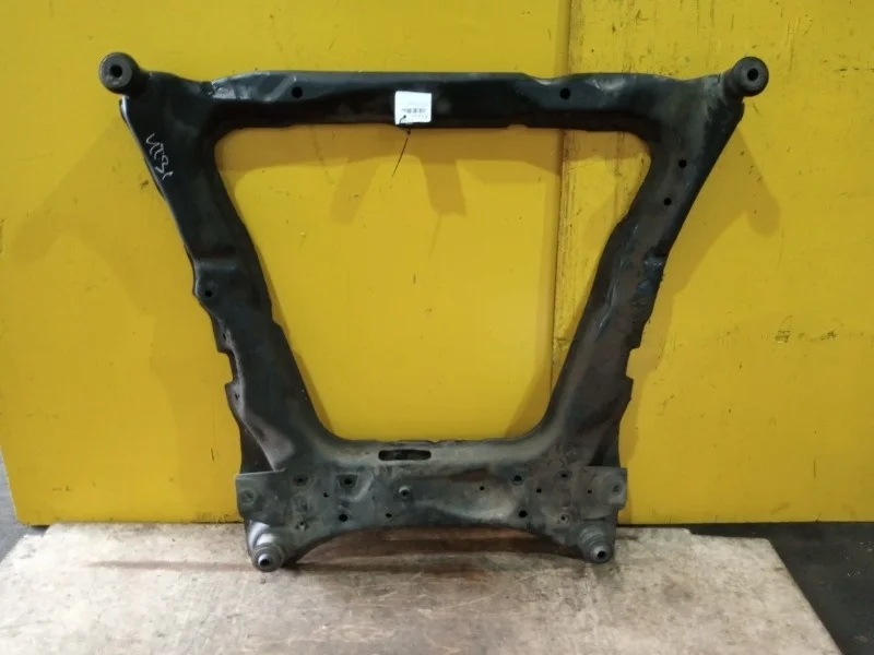 Подрамник Nissan Qashqai J10 2007-2014