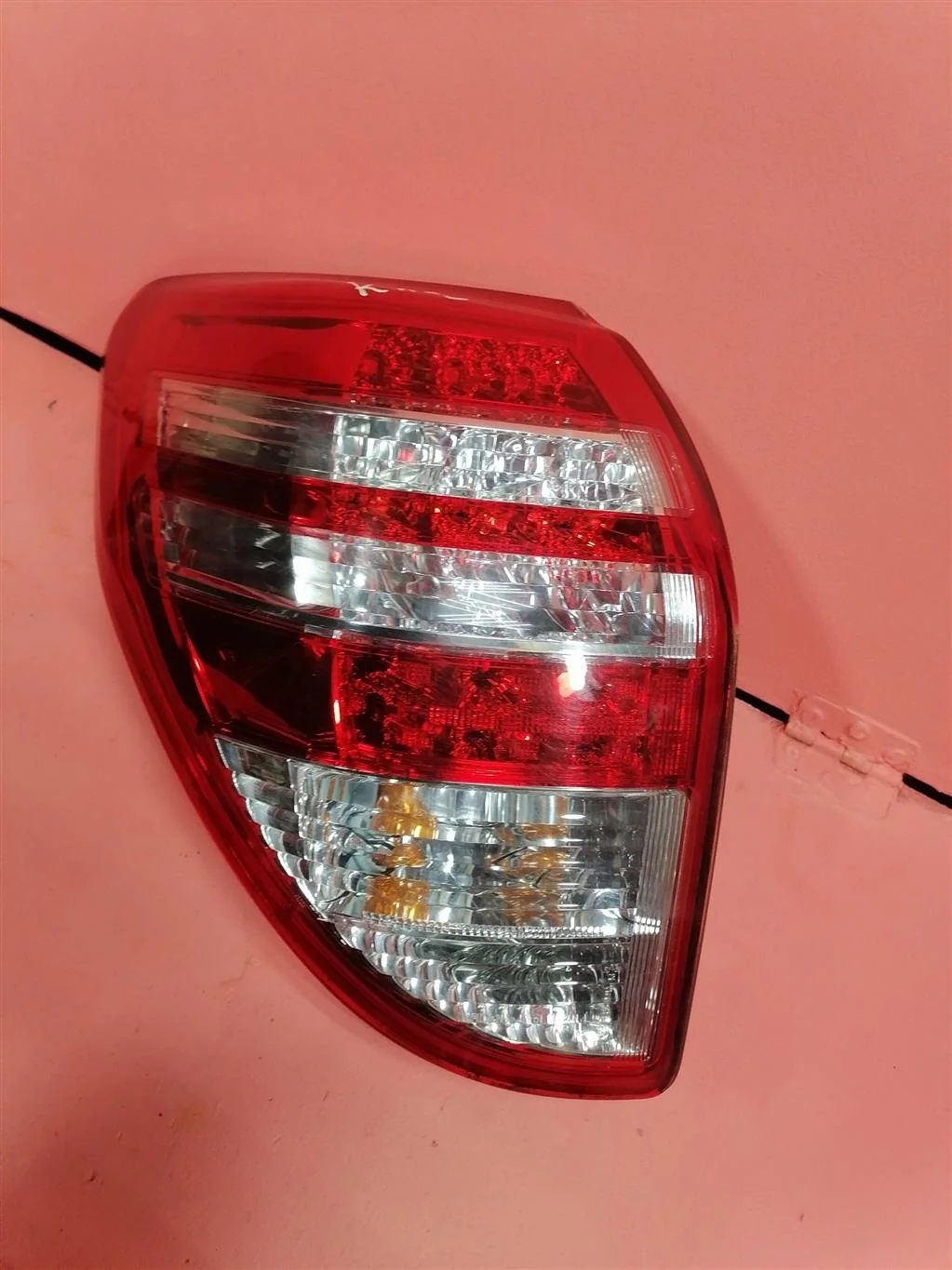 фонарь Toyota RAV 4 2006-2013