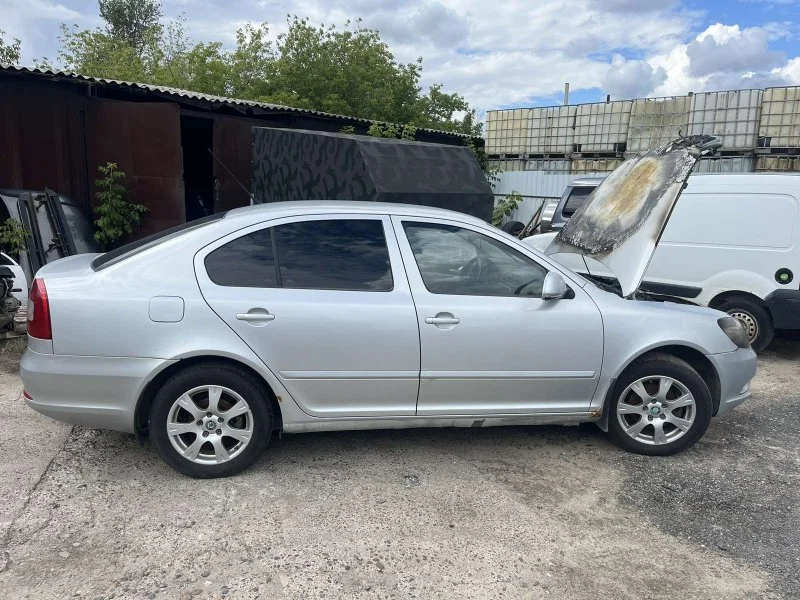 Продажа Skoda Octavia 1.6 (102Hp) (BSE) FWD MT по запчастям