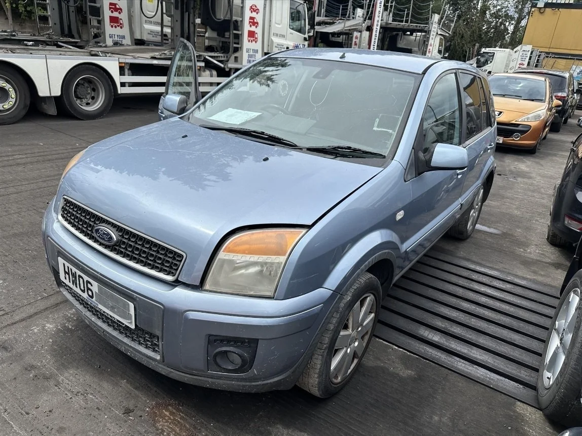 Крыло Ford Fusion 2002-2012 Хетчбэк, 5 дверей