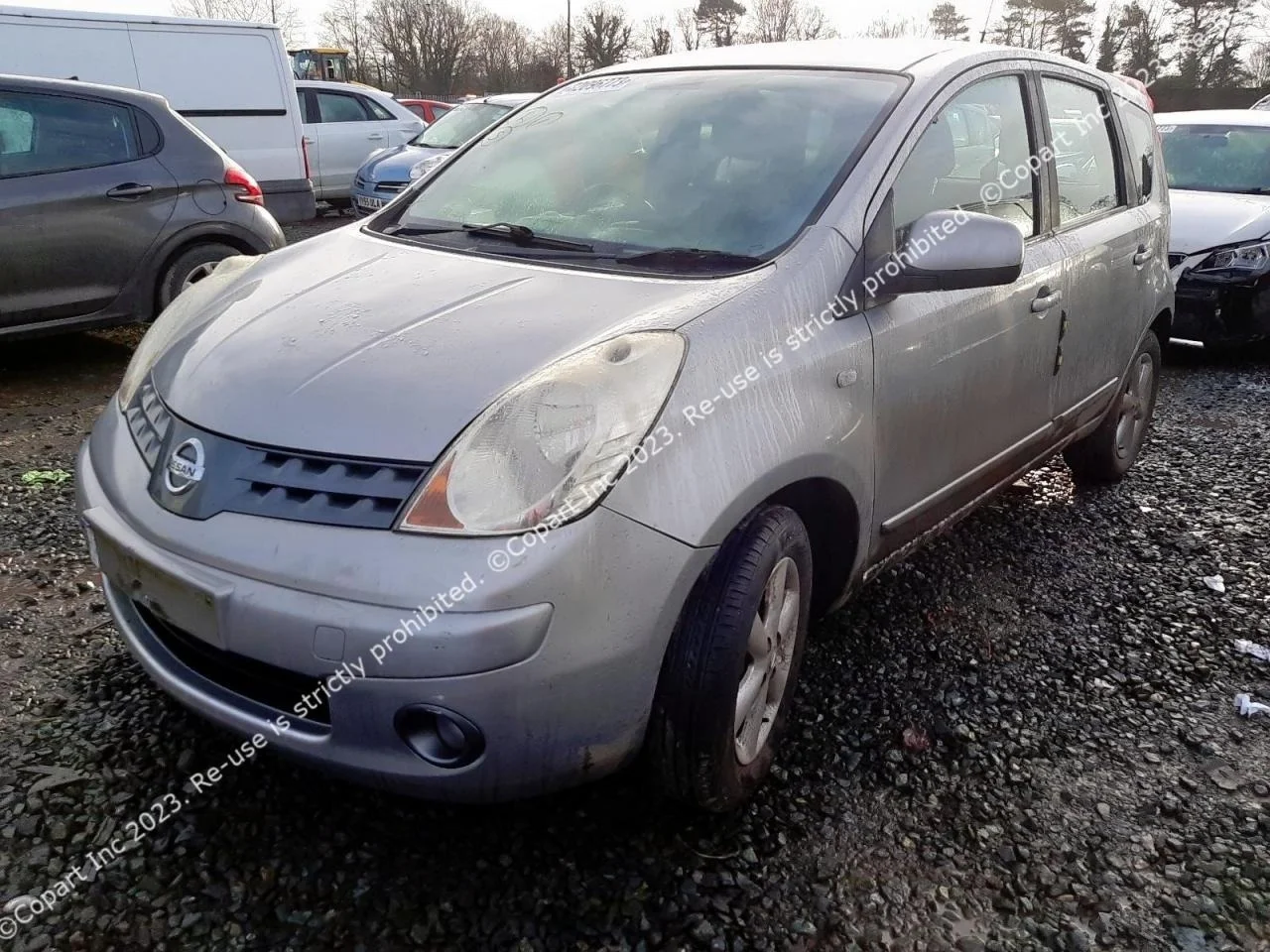 Крыло Nissan Note E11 2005-2013 Хетчбэк, дверей