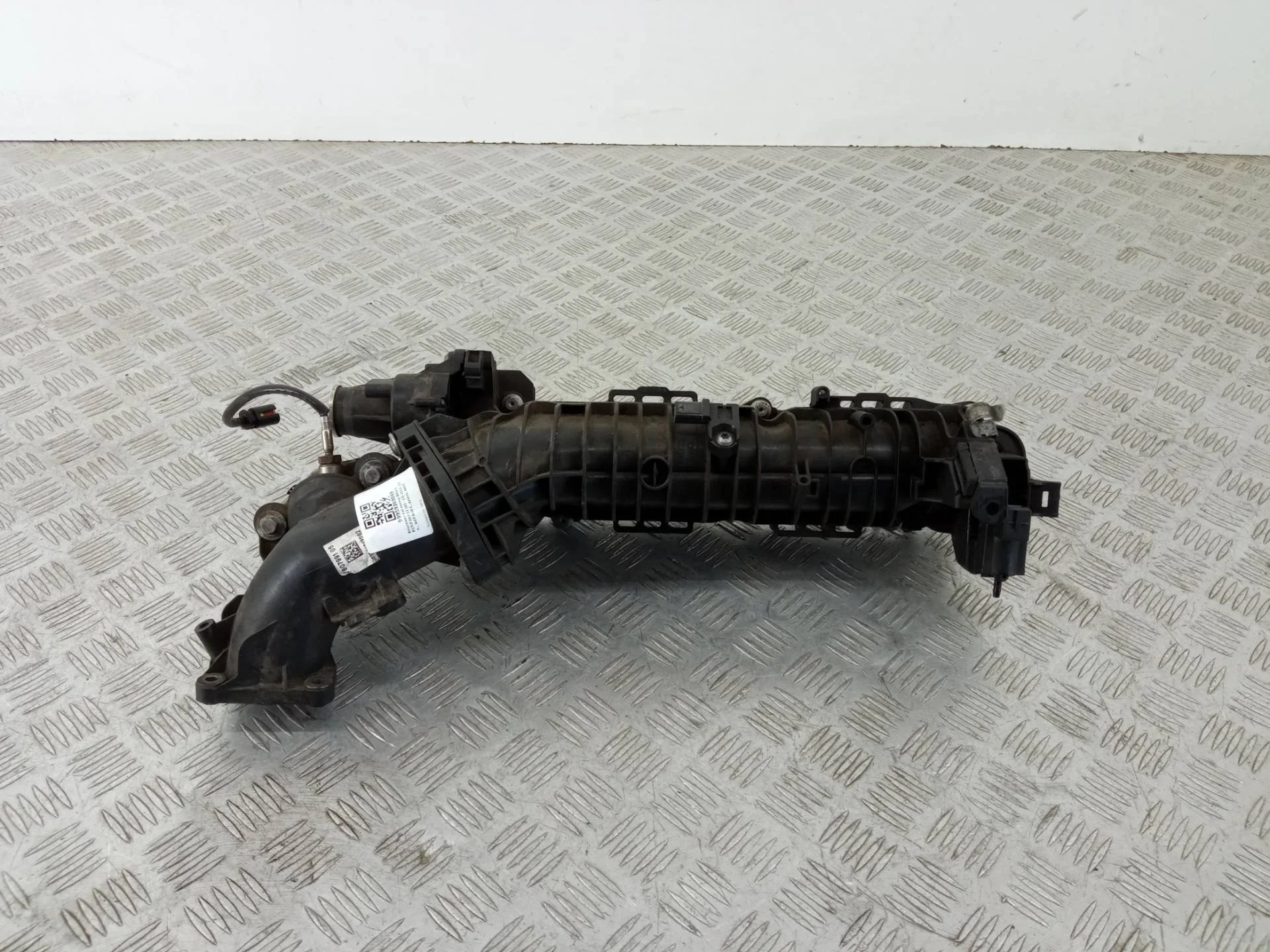 Впускной коллектор BMW 5 F10/F11/GT F07 2011 7807991