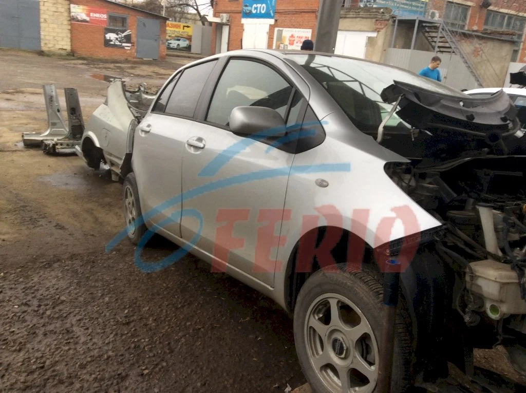 Продажа Toyota Vitz 1.3 (87Hp) (2SZ-FE) FWD CVT по запчастям