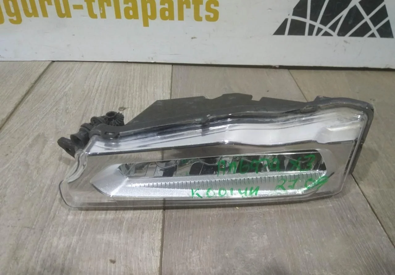 Фара ЛЭД LED противотуманная правая бу BMW X3 G01 OEM 63177412528