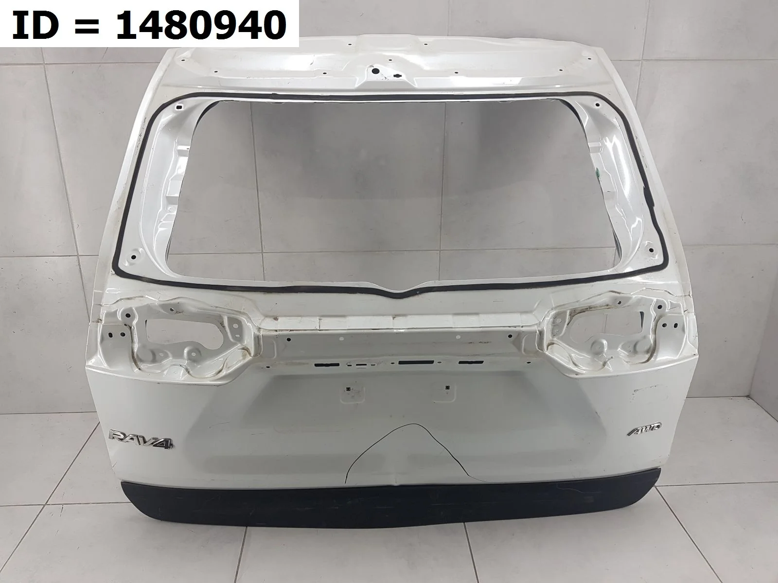 Дверь багажника Toyota RAV4