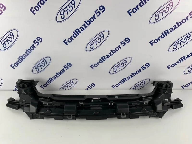 Брекет переднего бампера Ford Focus 2 2008-2011 1520646 CB4, передний