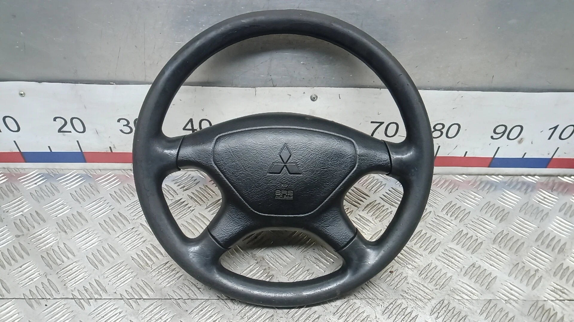 Подушка безопасности водителя MITSUBISHI CARISMA  1.3 MR916068XA КПП 5ст.