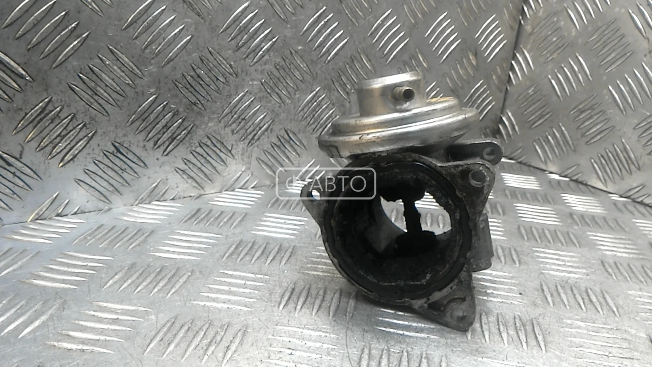 Клапан EGR дизельный VOLKSWAGEN PASSAT B6 1.9 1J0906283B,1K0906283,6M2112B573AA,045131501L,1111361,038131501AN,MN980265,038131501K,038131501E,03G131502B,038129637B,03G131501D,045131501C,YM2112B573EA,68001558AB,1514130,038131501AF,MN980163,03G131502,038131501S,1J0906283C,MN980325,1K0906283A КПП 5ст.