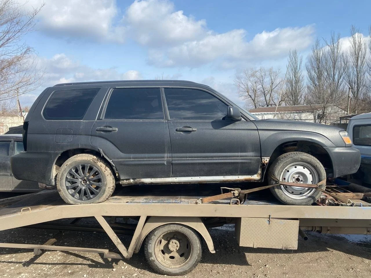 Накладка порога правая Subaru Forester SG 2002-2008