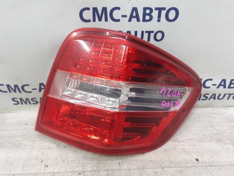 Фонарь на крыло Mercedes-Benz Ml A1649064700 W164 642.820, правый