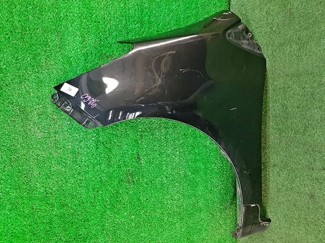 Крыло переднее левое (потерто) SCP90 TOYOTA YARIS XP90 2005-2009, VITZ XP90 2007-2010, YARIS XP90 2009-2010