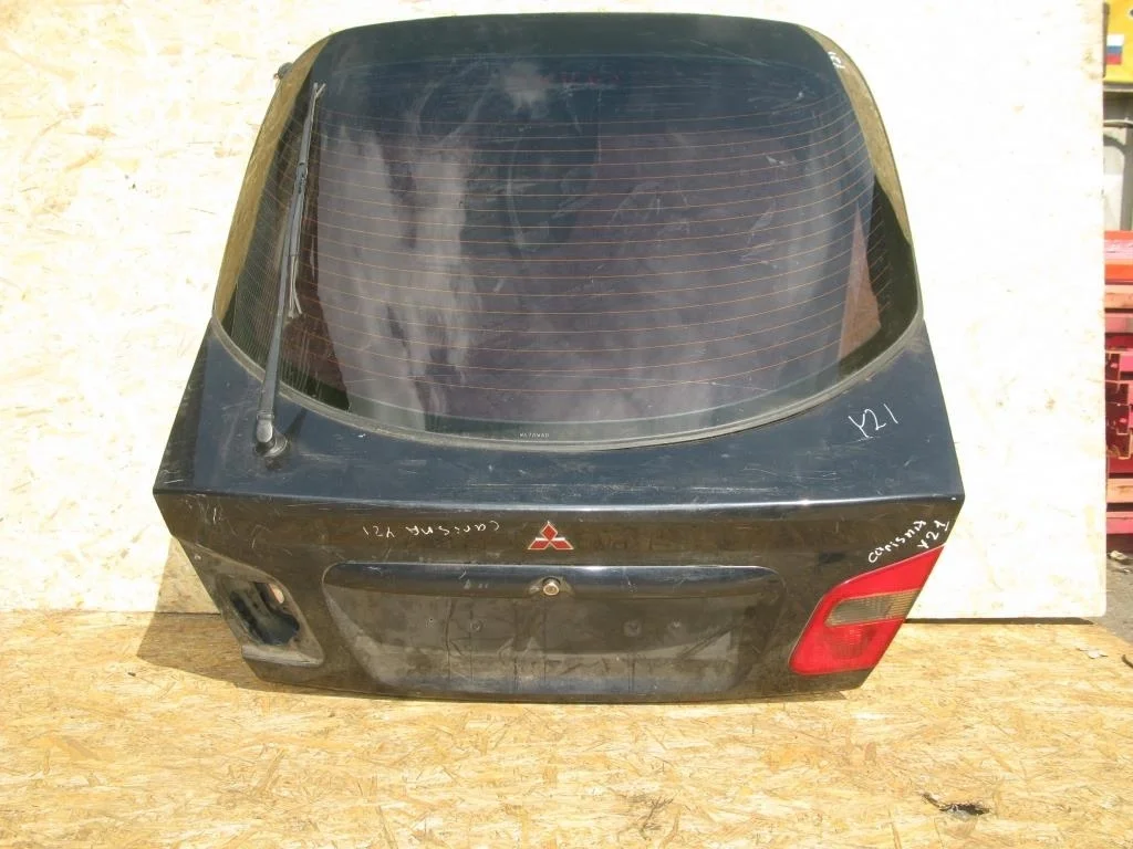 Крышка багажника MITSUBISHI Carisma DA 1995-2003