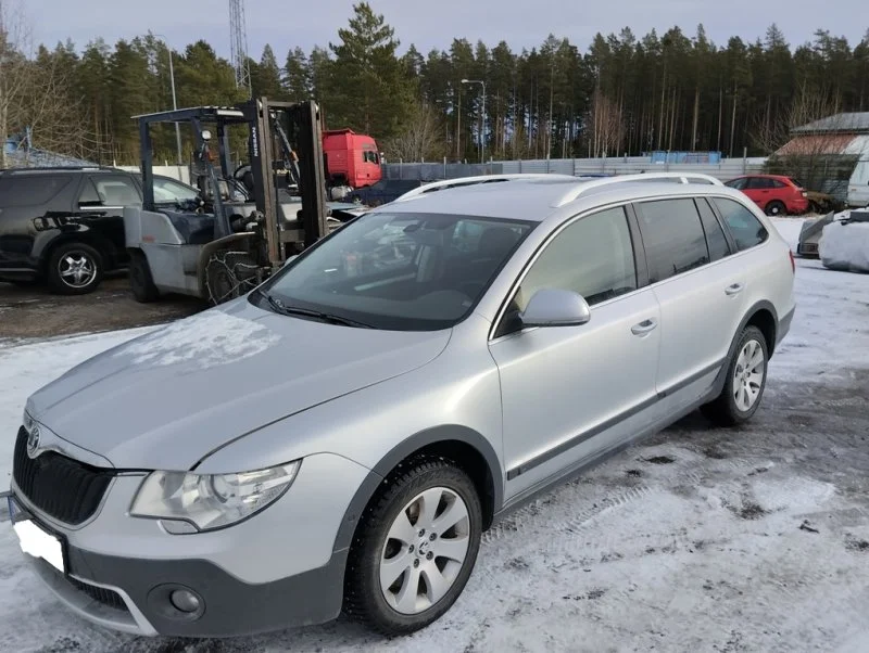 Продажа Skoda Superb 2.0D (140Hp) (CFFB) 4WD BOT по запчастям