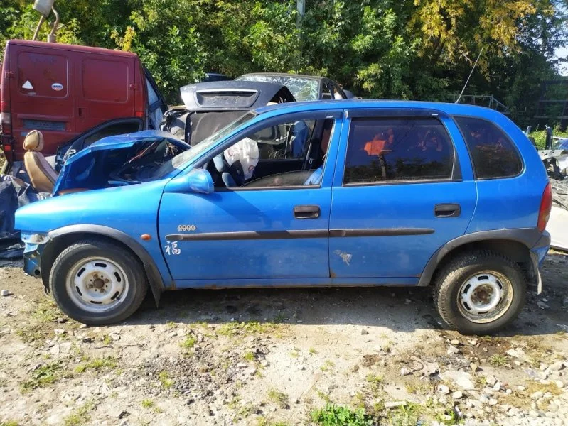 Продажа Opel Corsa 1.2 (65Hp) (X12XE) FWD AT по запчастям