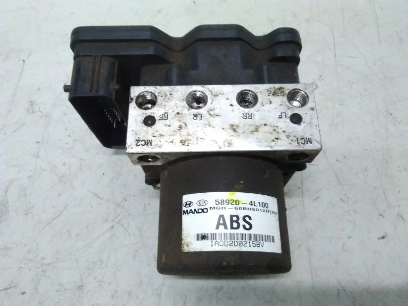 Блок abs (насос) Hyundai Solaris 2011-2017 , RB