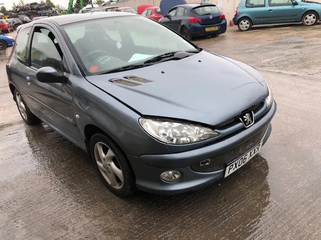 Продажа Peugeot 206 1.6 (109Hp) (TU5JP4) FWD MT по запчастям