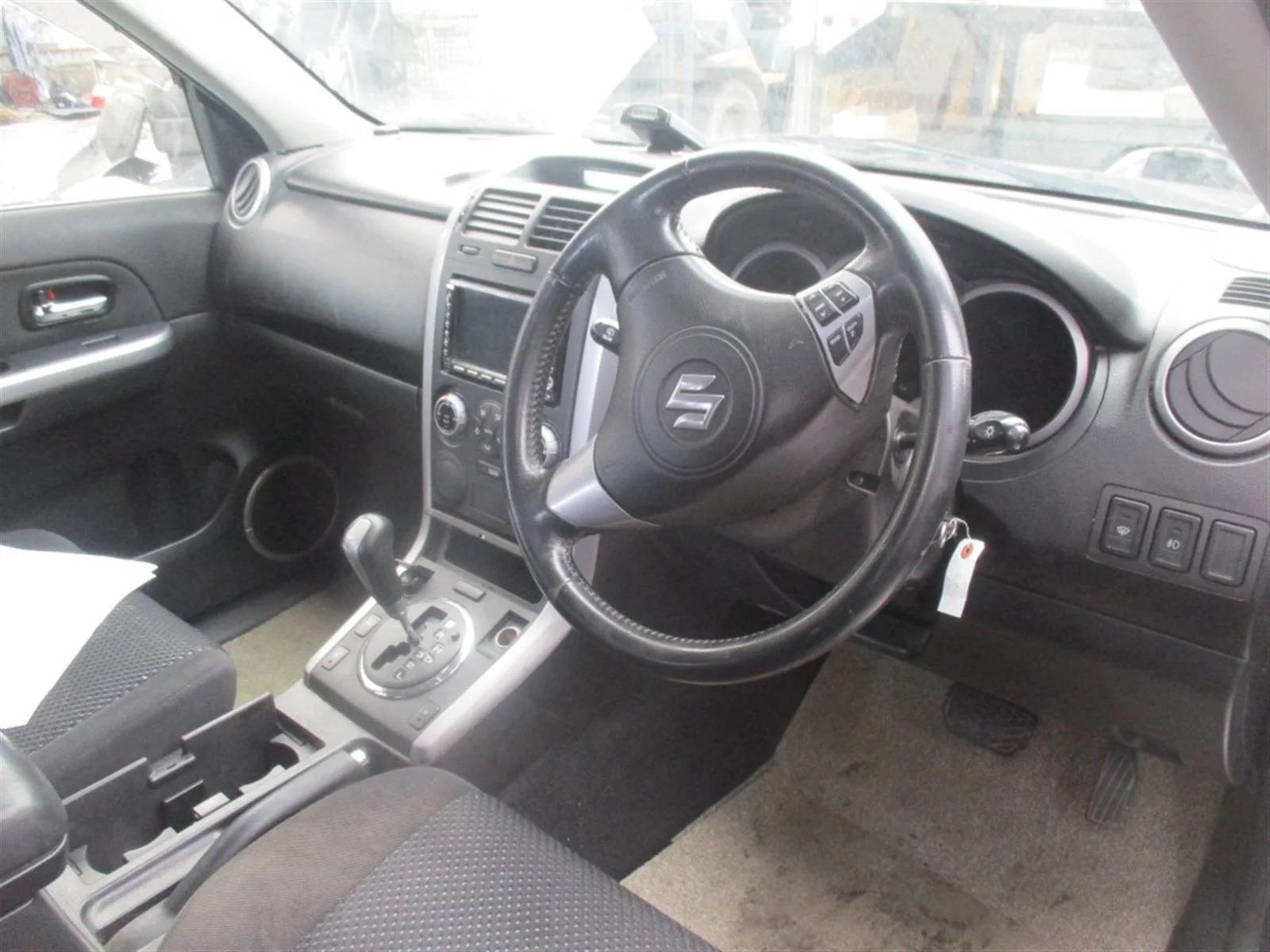 Продажа Suzuki Escudo 2.0 (145Hp) (J20A) 4WD AT по запчастям