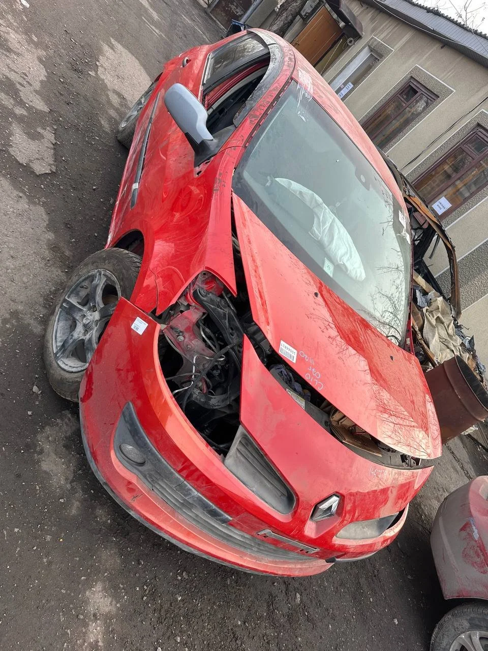 Продажа Renault Clio 1.4 (98Hp) (K4J 780) FWD MT по запчастям