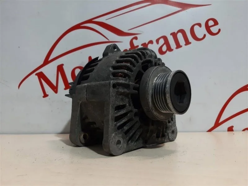 Генератор Renault Megane 2002-2005 8200100907 2 К4М