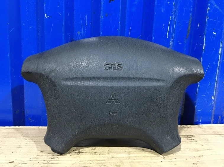 Подушка безопасности в руль Mitsubishi Carisma 1995 MR740922 1 1.6 4G92