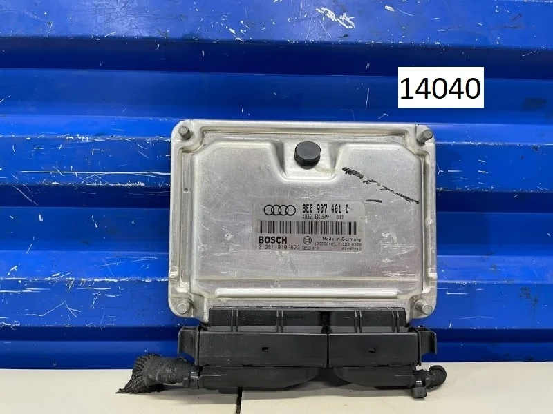 Блок управления ДВС Audi A4 2004 8E0907401D B6 2.5 BAU