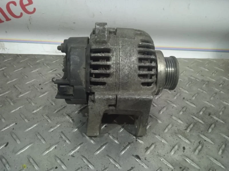 Генератор Renault Megane 2002-2005 8200100907 2 К4М