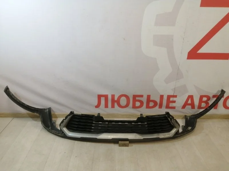 Решетка бампера передняя Kia Rio 4 X-Line FB