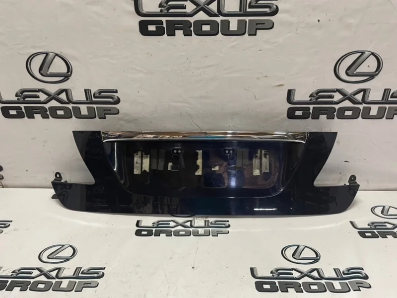 Накладка крышки багажника задняя Lexus Ls460 USF40