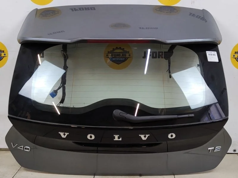 Крышка багажника Volvo V40 2017 MV