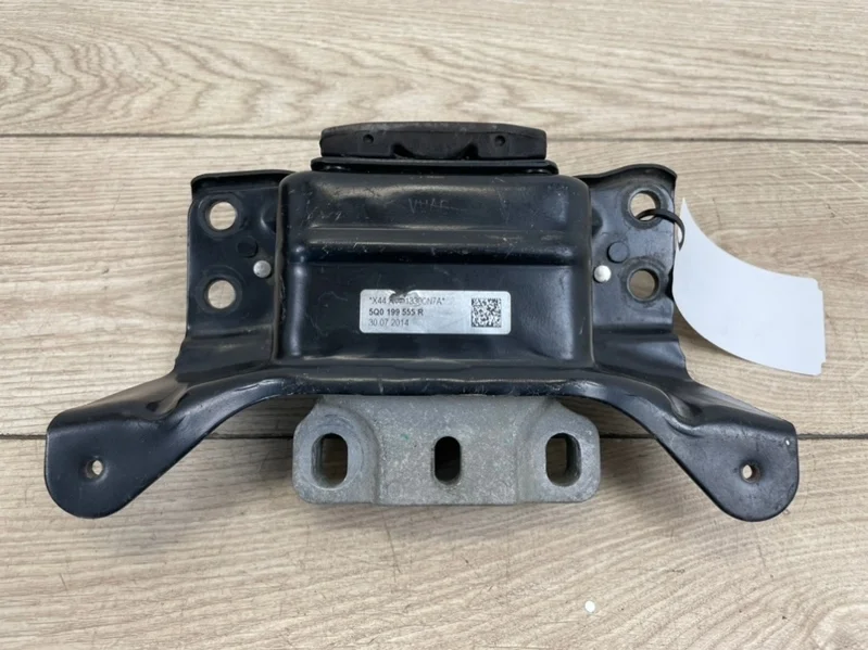 Опора кпп Audi A3 2013-2020 8V