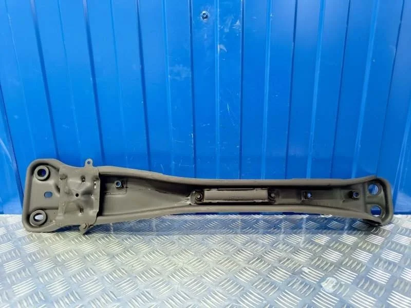 Балка подвески Nissan Almera 2000 11240BM500 N16 1.5 QG15DE