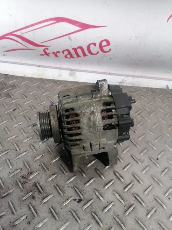 Генератор Renault Megane 2002-2005 8200100907 2 K4M 1.6 16V