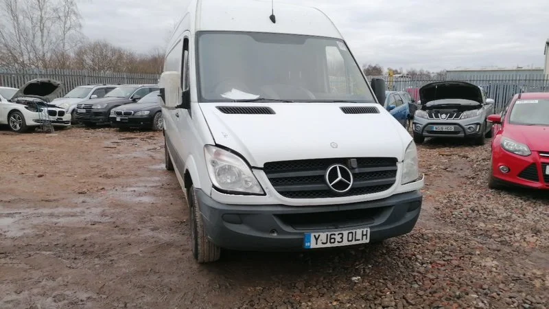 Продажа Mercedes-Benz Sprinter 2.1D (163Hp) (651.955) RWD MT по запчастям