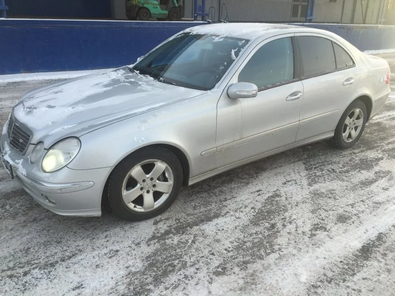 Продажа Mercedes-Benz E class 3.2 (224Hp) (112.949) RWD AT по запчастям