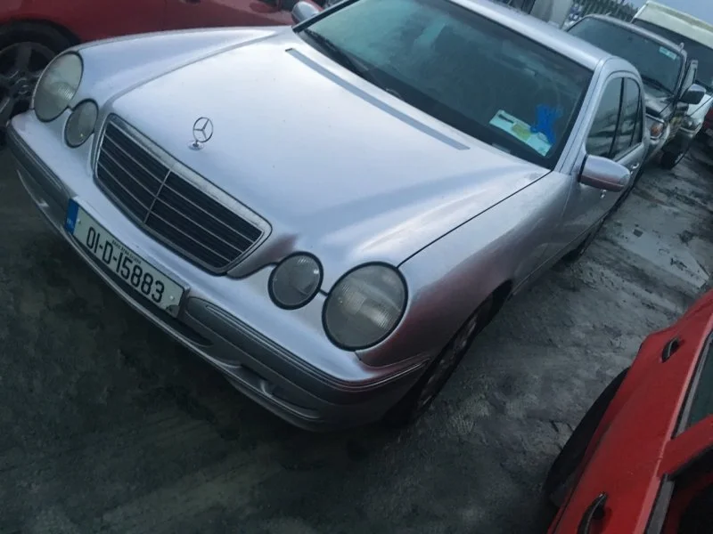 Продажа Mercedes-Benz E class 2.0 (136Hp) (111.957) RWD AT по запчастям