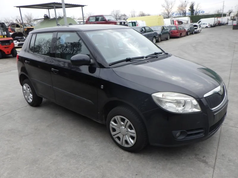 Продажа Skoda Fabia 1.4D (80Hp) (BNV) FWD MT по запчастям