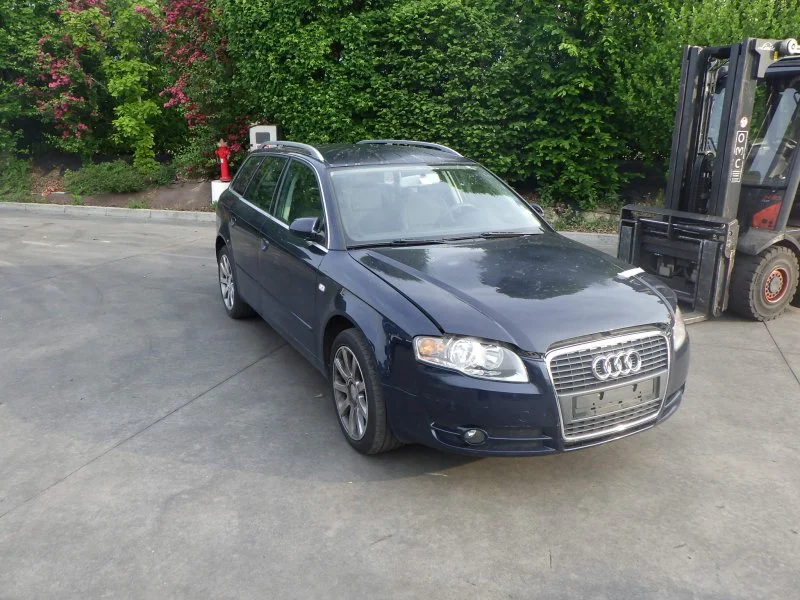 Продажа Audi A4 2.0D (140Hp) (BLB) FWD CVT по запчастям