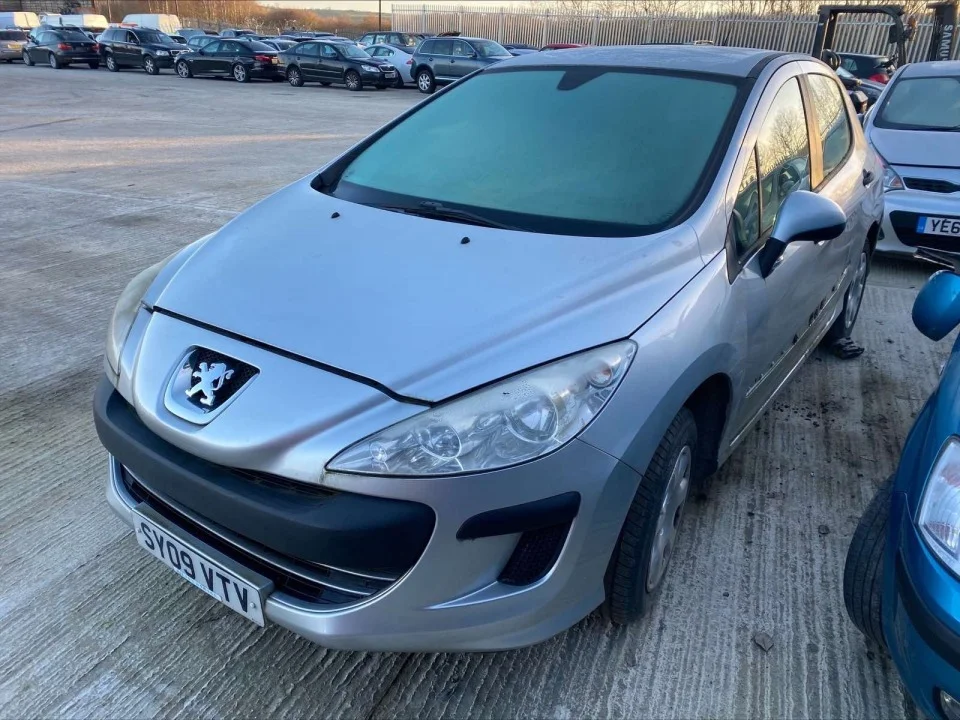 Продажа Peugeot 308 1.4 (95Hp) (EP3C) FWD AT по запчастям