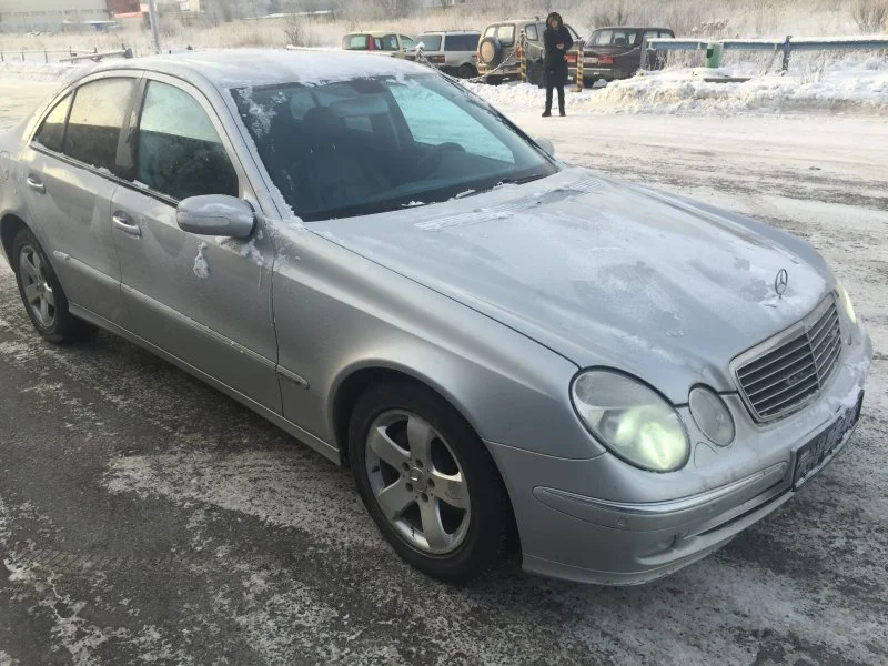 Продажа Mercedes-Benz E class 3.2 (224Hp) (112.949) RWD AT по запчастям