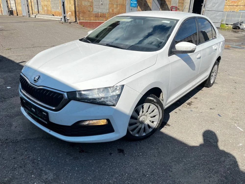 Продажа Skoda Rapid 1.6 (110Hp) (CWVA) FWD AT по запчастям