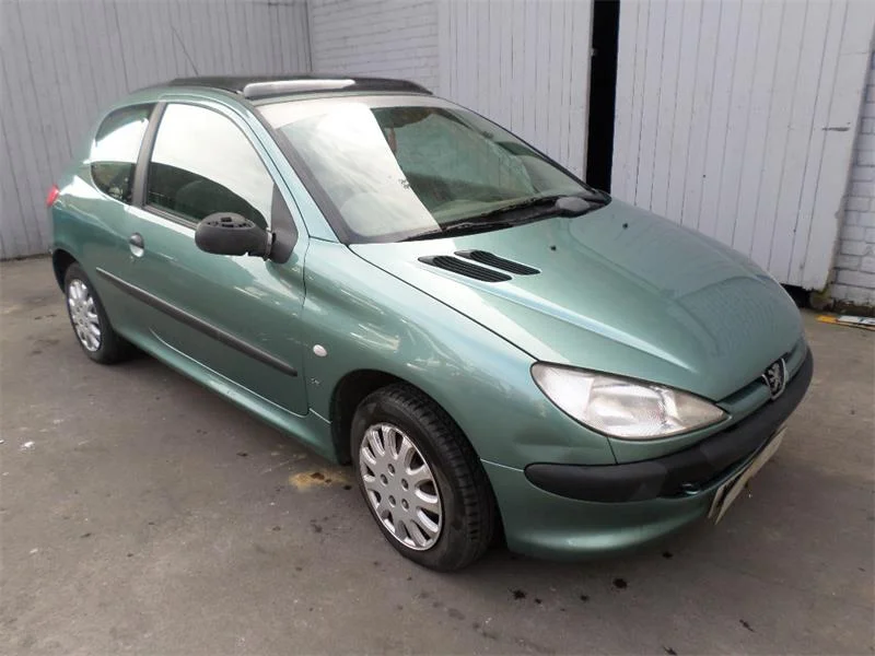 Продажа Peugeot 206 1.4 (75Hp) (TU3JP) FWD AT по запчастям