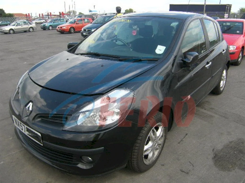 Продажа Renault Clio 1.4 (98Hp) (K4J 780) FWD MT по запчастям