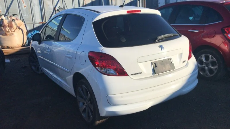 Продажа Peugeot 207 1.6 (120Hp) (EP6) FWD AT по запчастям