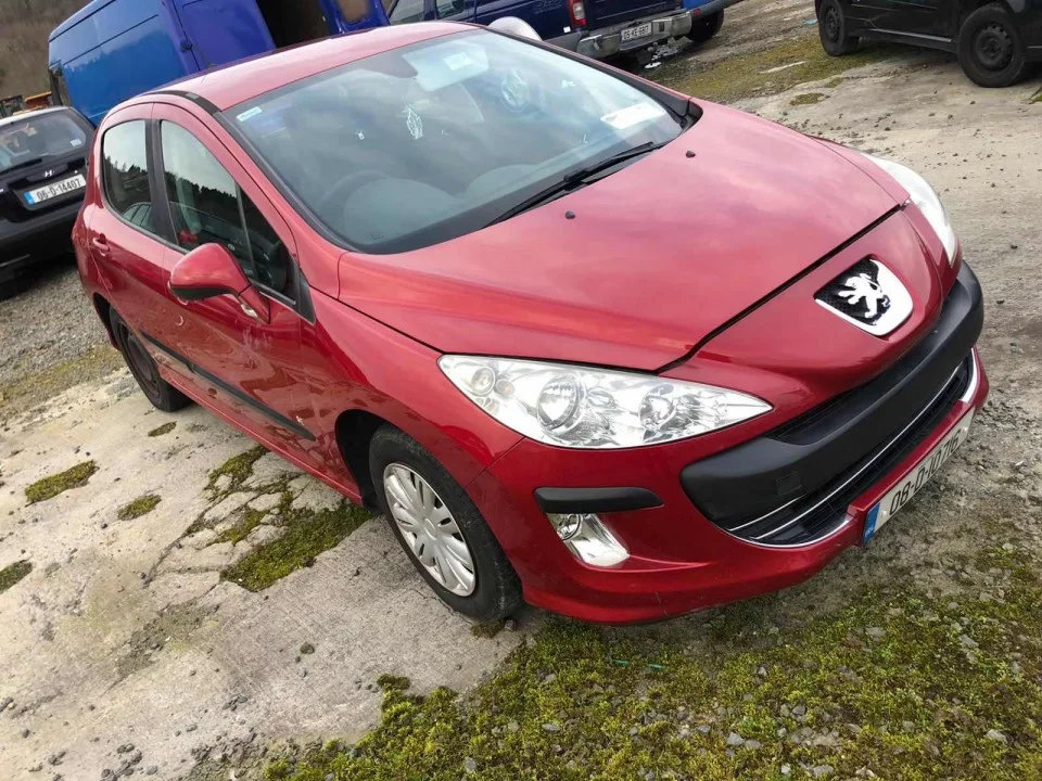 Продажа Peugeot 308 1.4 (95Hp) (EP3C) FWD AT по запчастям