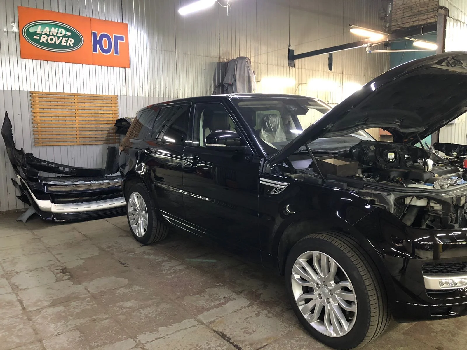 Продажа Land Rover Range Rover Sport 3.0D (306Hp) (306DT) 4WD AT по запчастям