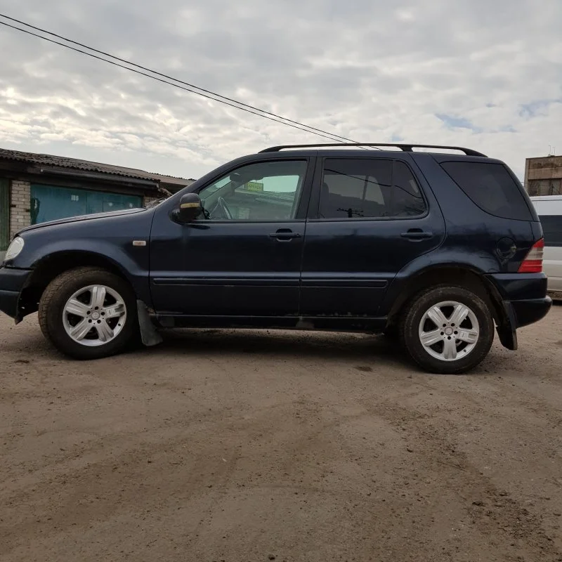 Продажа Mercedes-Benz M class 3.2 (215Hp) (112.942) 4WD AT по запчастям