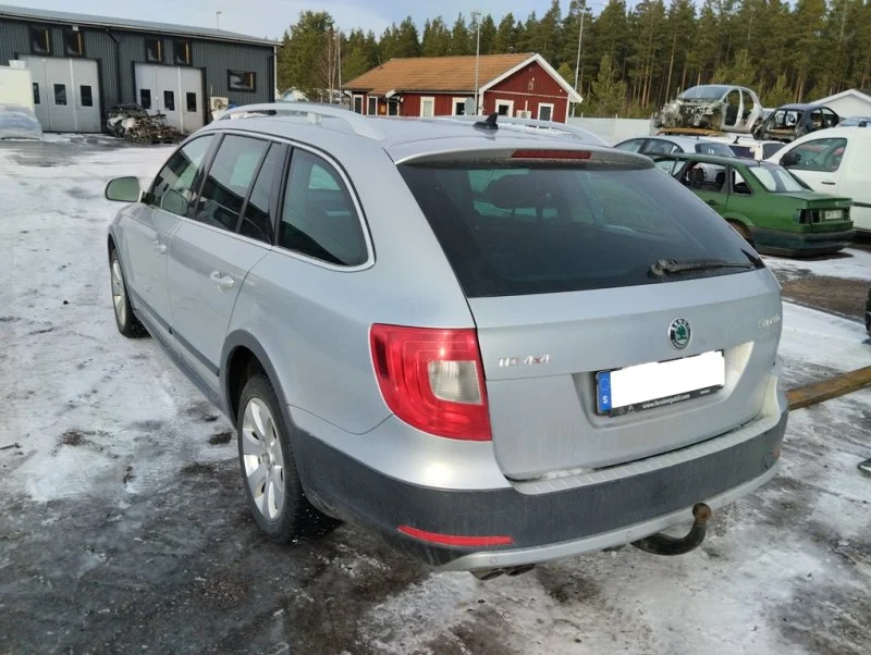 Продажа Skoda Superb 2.0D (140Hp) (CFFB) 4WD BOT по запчастям