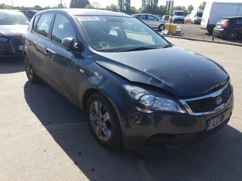 Продажа Kia Ceed 1.6 (123Hp) (G4FC) FWD MT по запчастям