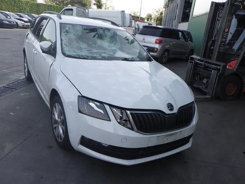 Продажа Skoda Octavia 1.4 (110Hp) (CPWA) FWD AT по запчастям