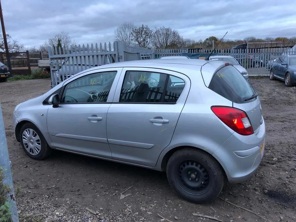 Продажа Opel Corsa 1.4 (100Hp) (A14XER) FWD AT по запчастям